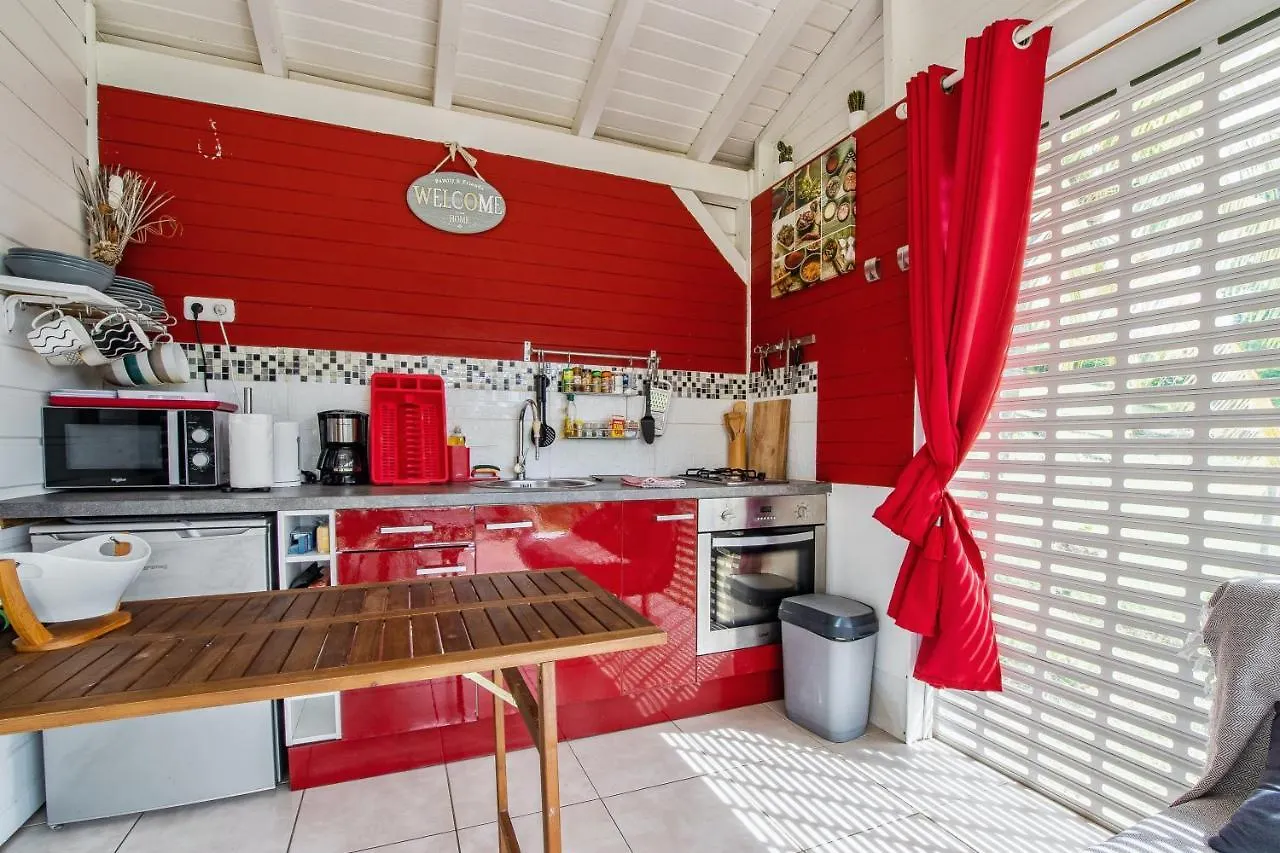 Bungalow Charmant A Petit Bourg Avec Piscine Partagee 0*, Petit-Bourg Guadeloupe