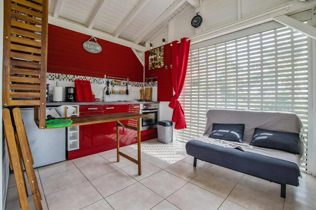 Bungalow Charmant A Petit Bourg Avec Piscine Partagee Guadeloupe